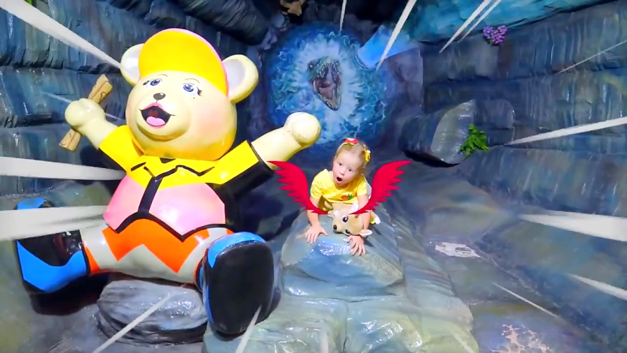 ماجراهای ناستیا و بابایی - قسمت 111 - بازی ناستیا با خرس بامزه در موزه